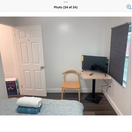 Stylist Bedroom Central Of Baltimore Exterior foto